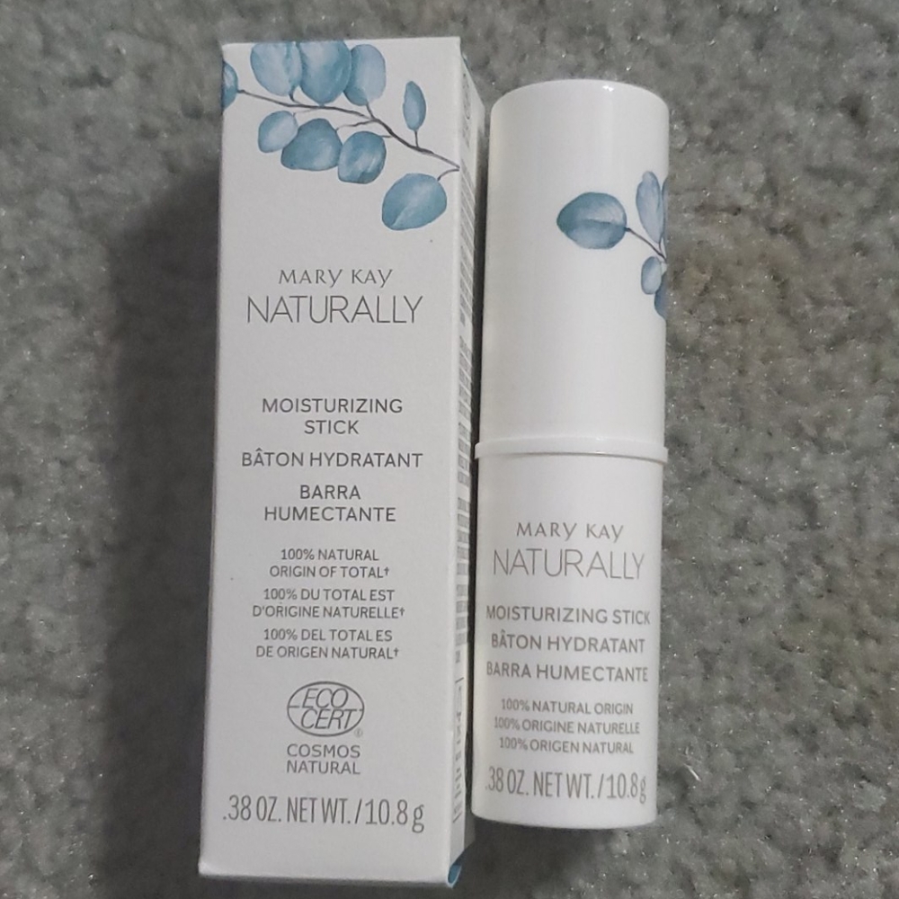 💙NIB Mary Kay Naturally Moisturizing Stick